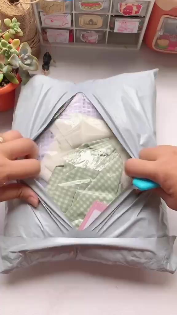 Túi Kẹp Nách Handmade, Túi Xách Tay Tự Đan Mẫu Kẻ Caro Len Bông Mềm Min Làm Tặng Người Thương - Ảnh 2
