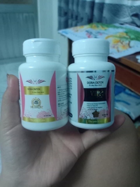 HÀNG CÓ SẴN Dora Detox Vip CHI?NH HA?NG Cao thảo dược công ty đã ngừng tặng, mong khách thông cảm nhé