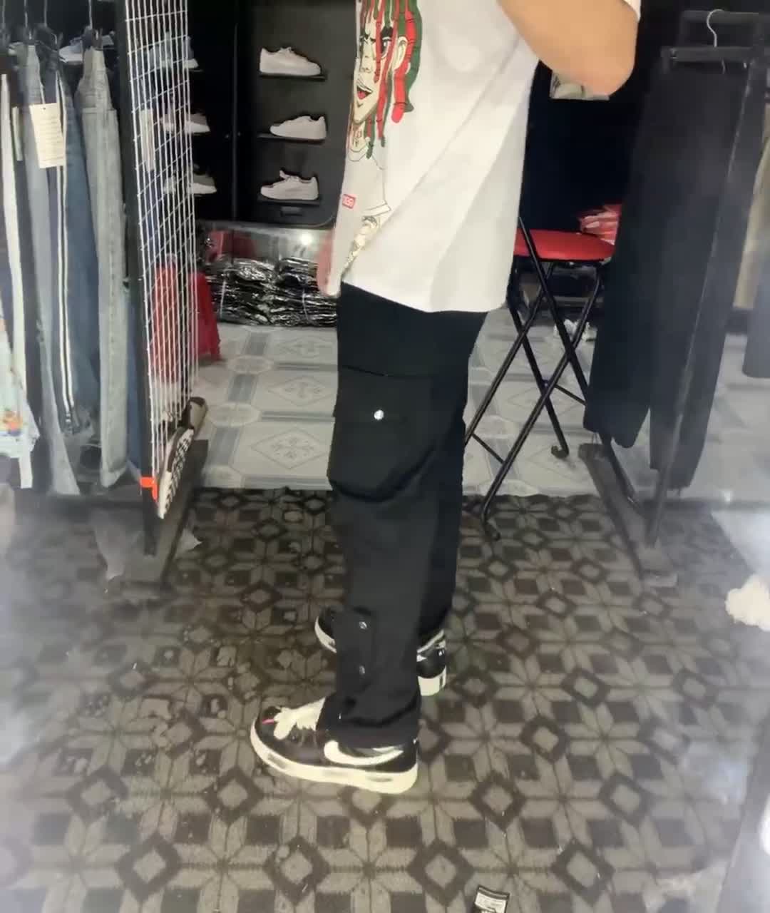 Quần Cargo Buttons Pants Big Size phong cách Streetwear nam, ống rộng kaki túi hộp, 3 cúc bấm dáng xuông. - Ảnh 2