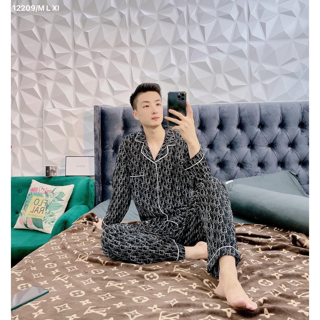 "Pyjama Lụa Dài Tay Độc Đáo Cho Cả Nam và Nữ - Bộ Đồ Ngủ Lụa Cao Cấp Dài Tay"