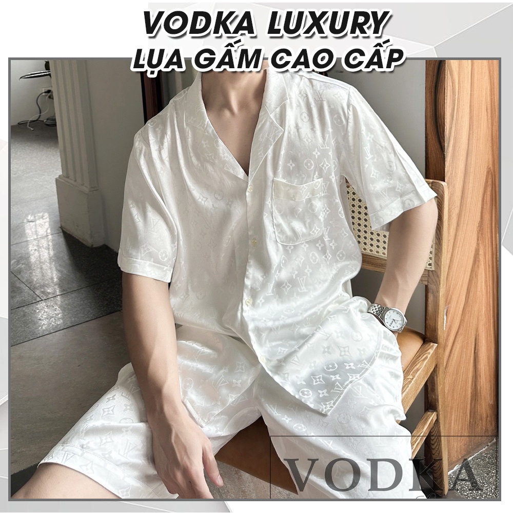 Bộ pijama nam ngắn mềm mại, thoáng mát chất liệu lụa cao cấp mùa hè LV05 - Vodka Luxury.