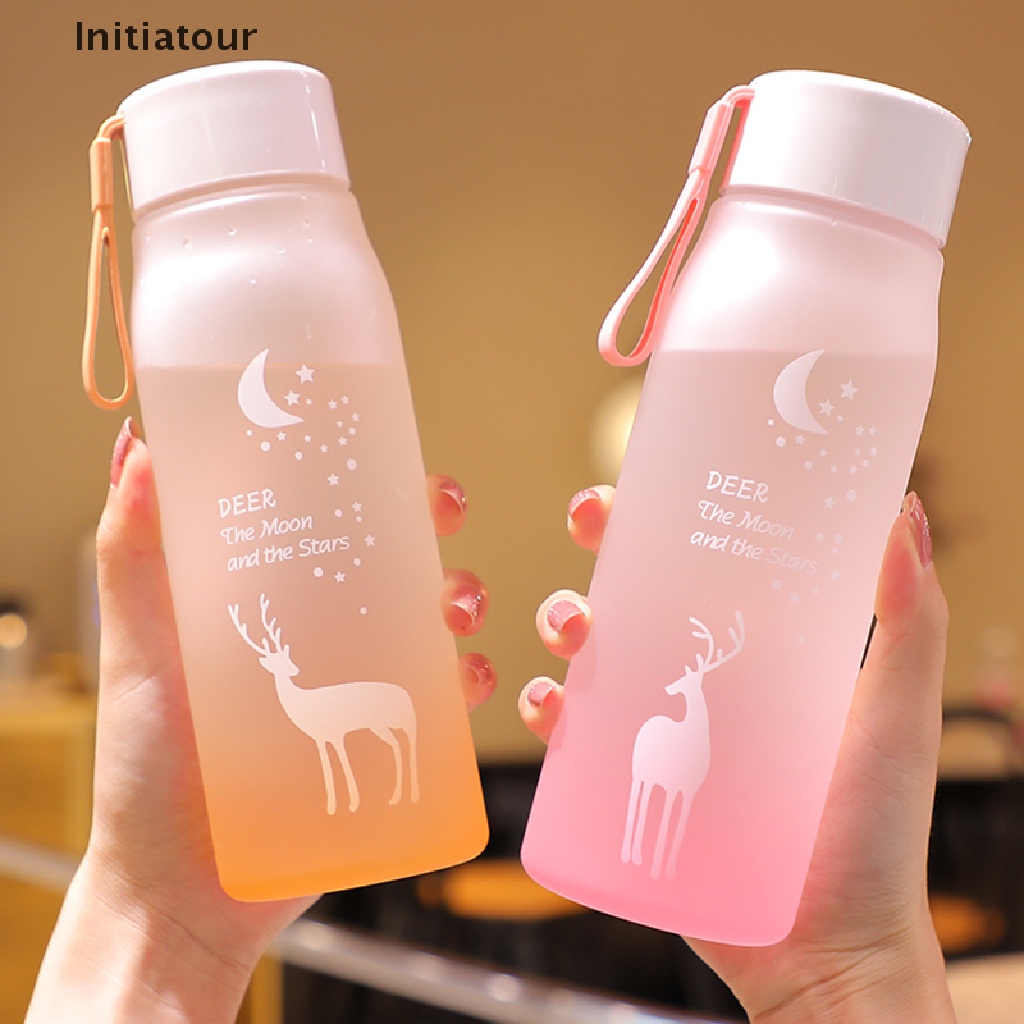 Bình nước thể thao 560ml có dây đeo chống rơi tiện dụng