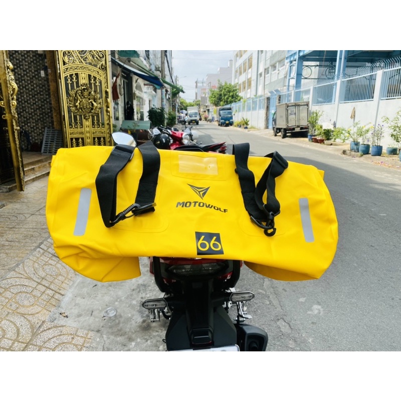 Túi chống Nước MotoWolf màu vàng , đen, 40L , 66L