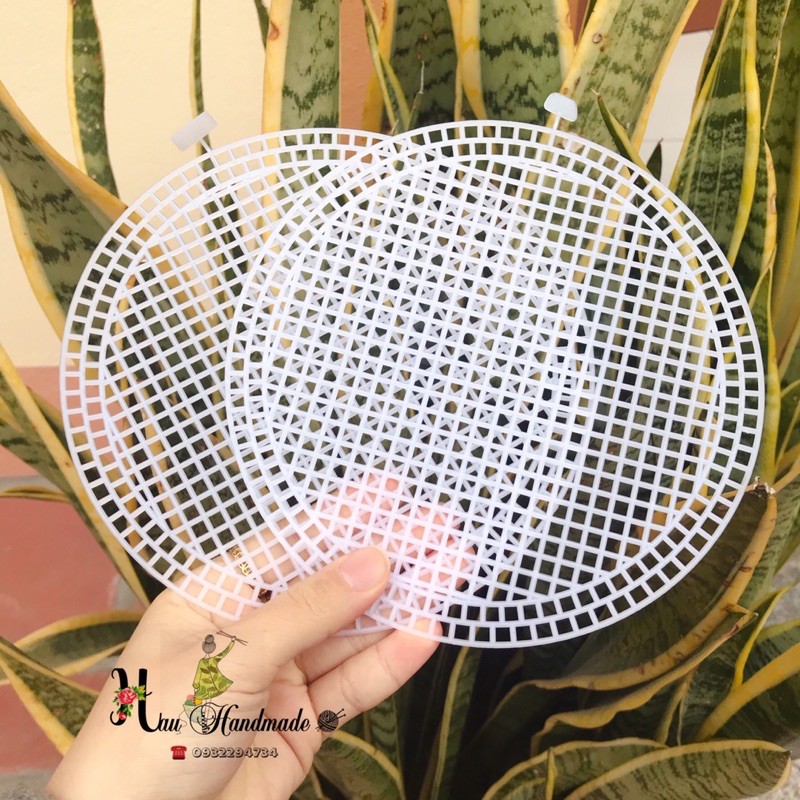 Tấm nhựa canvas lót túi mắt tròn, mắt vuông dùng làm khung nẹp túi xách, balo đứng dáng, bền đẹp