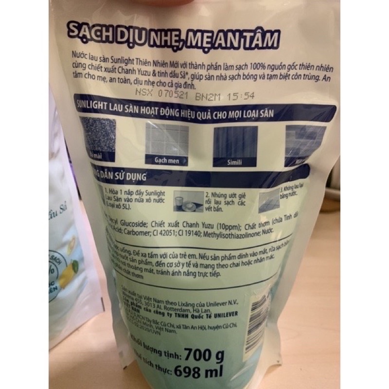 Nước Lau Sàn Sunlight Thiên Nhiên Hương Chanh Sả 700ML
