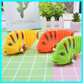 Đồ Chơi Cá Bơi Trên Cạn Vẫy Đuôi Vặn Cót Cho Bé