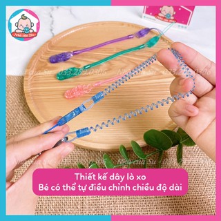 Dây đeo ti giả lò xo giúp giữ/kẹp ti ngậm không bị rơi Nhà của Su