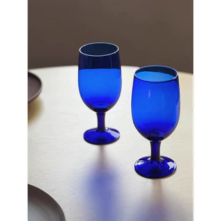 Cobalt Blue Goblet  Ly thuỷ tinh xanh cobalt đặc trưng