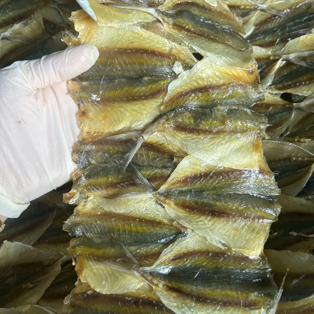 Khô Cá Chỉ Vàng Ghép Dây Loại Ngon 10-12 Con/Lạng, Hút Chân Không Đậm Vị Biển