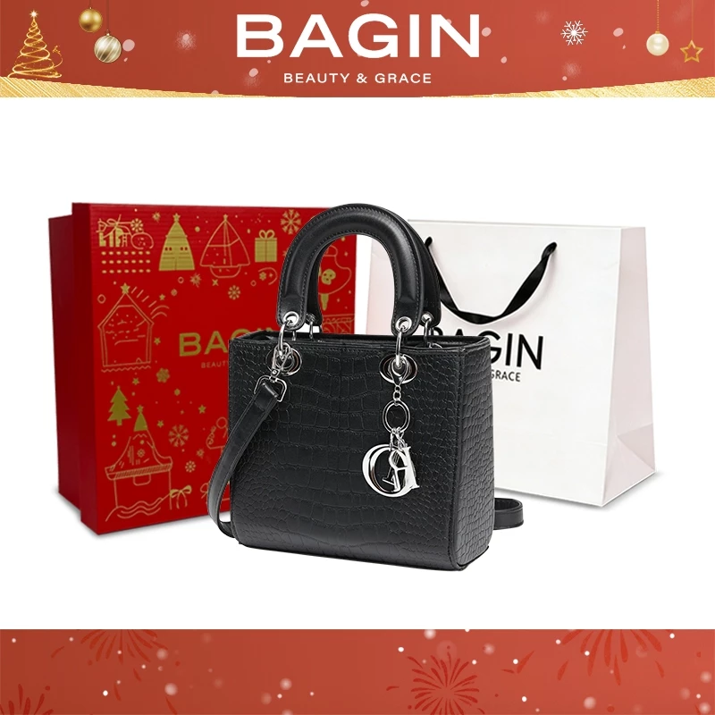 Túi Xách Nữ Da Trơn Lì Vuông Vức, Tặng Charm & Dây Đeo Chéo Chống Nước