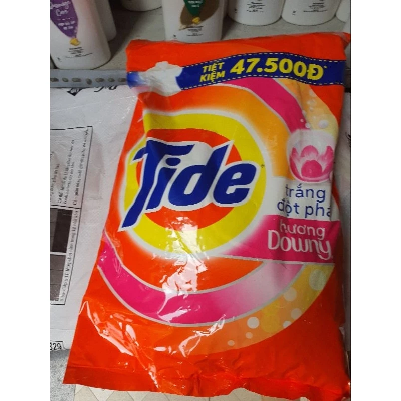 Bột Giặt Tide Trắng Hương Downy 5kg - Thơm Lâu, Trắng Sáng Vượt Trội